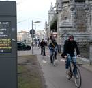 Fietser wint race vanuit rand naar stadscentrum tijdens ochtendspits