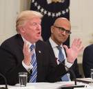 Trumps voortdurende Twitter-aanvallen laten Amazon en 'The Washington Post' niet onberoerd 