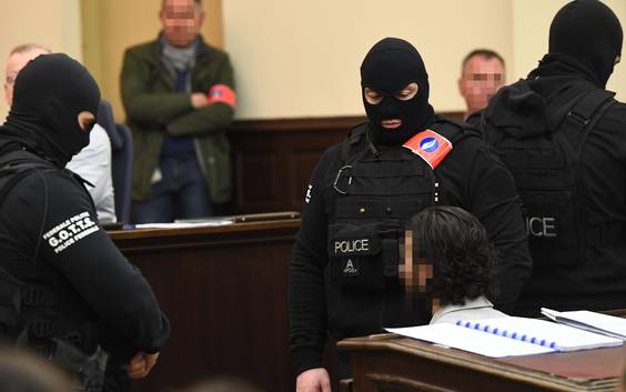 Federaal parket eist 20 jaar cel voor Salah Abdeslam en Sofien Ayari