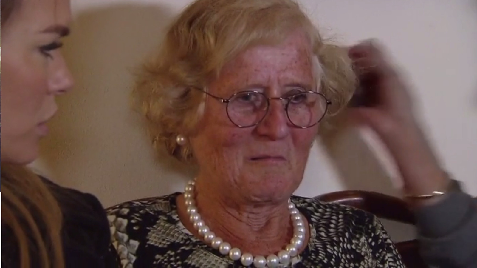 Vrouw met afgebrand huis wint 150.000 euro in miljoenenjacht ...