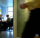 Helft Belgische bedienden kijkt uit naar andere job

