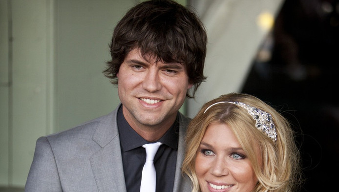 'Vechtpartij op huwelijksfeest Simon Keizer' | Show | AD.nl