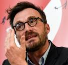 Minister Smet vergelijkt Brussel met een hoer en moet zich meteen verontschuldigen