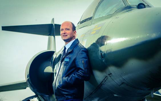 Uit interne mail blijkt dat chef luchtmacht 'behoorlijk overstuur' was over langer leven F-16's