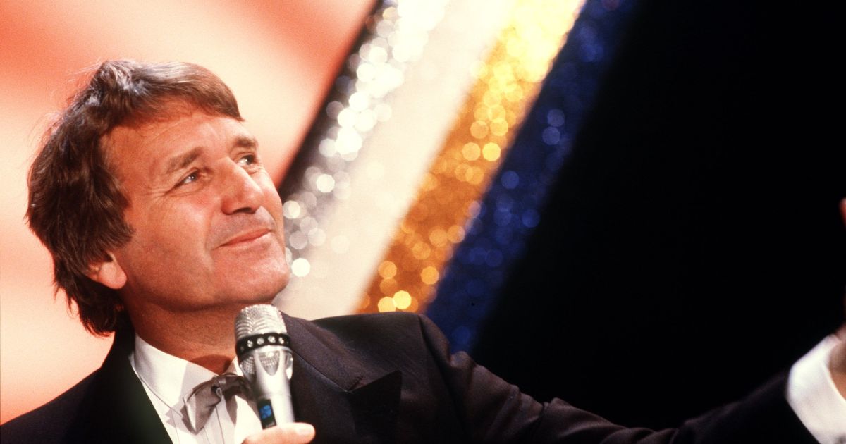 Nederlands cabaretier, zanger en schrijver Henk Elsink ...