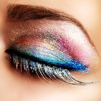Glans, glitter en wat je toch even wilt weten over mica in je cosmetica