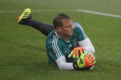 Neuer moet door noodweer langer wachten op rentree