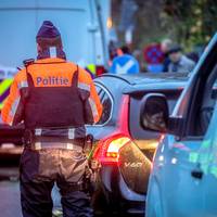 Meteen boete van 174 euro: politie controleert vandaag en morgen extra op afleiding achter het stuur