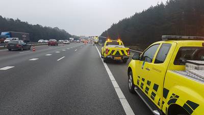 Weer een rijstrook open op A12 bij Arnhem na ongeval met motorrijder