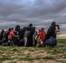 Finale aanval op IS-enclave begonnen na exodus van vrouwen en kinderen