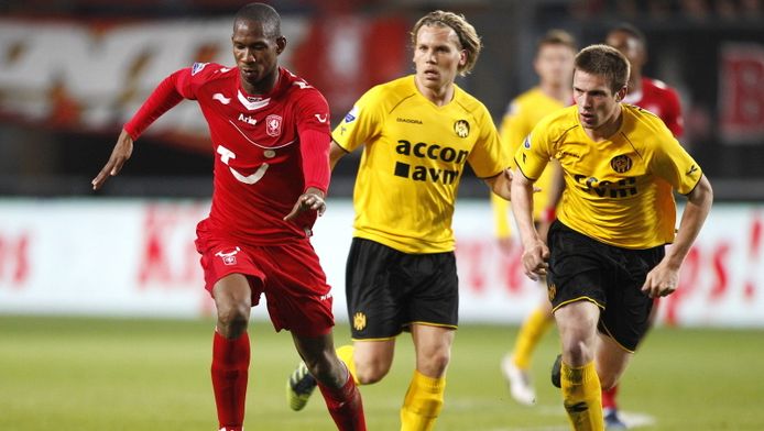 Fc Twente Worstelt Zich Langs Lamlendig Roda Nederlands Voetbal Pzc Nl