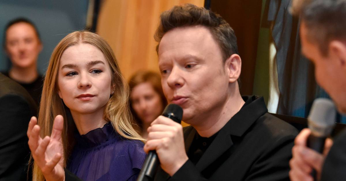 RTBF stelt deelname jaartje uit: Hooverphonic mag in 2021 ...