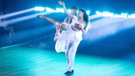 Ward & Yulia dansen heel romantische freestyle