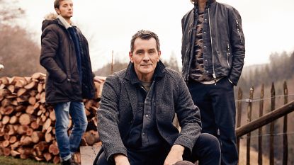 Jolan Xander De Bouw Dragen Vader Koen Op Handen Het Is Een Kunst Hoe Wij Opgevoed Zijn Psycho Hln Be