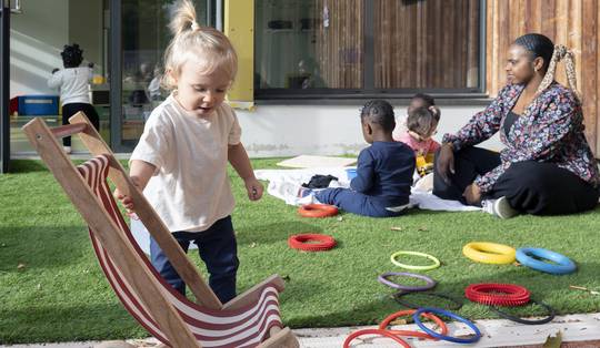 Liever kinderopvang dan een hoger loon van de baas: ‘Goed voor werknemer én werkgever. Een win-win’