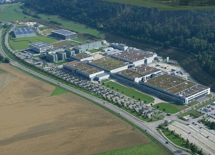 ASML dwingt Carl Zeiss SMT met 1,76 miljard euro tot groei | Overig | ed.nl