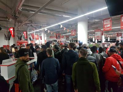 MediaMarkt overladen met honderden negatieve reacties: 'Het is een puinhoop bij jullie’