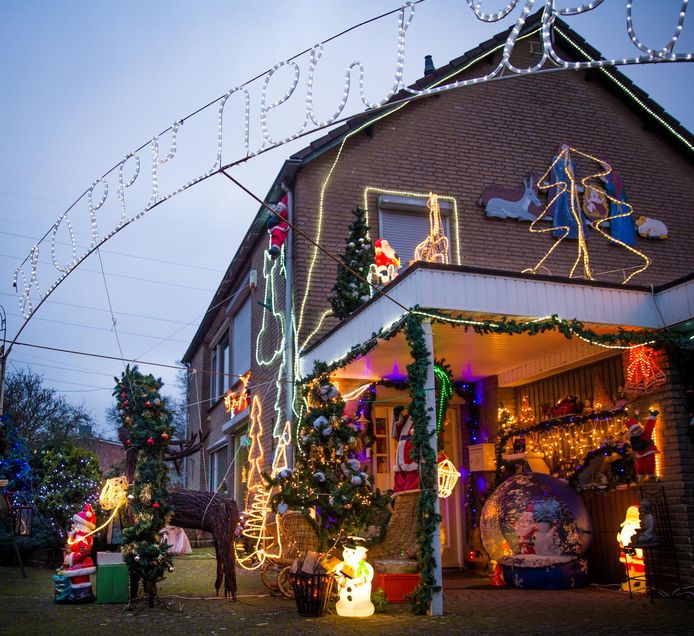 Henrie En Herna S Huis Is Een Kerstpaleis Nieuws Ad Nl