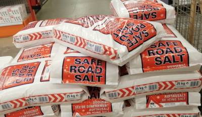 Run op winterse producten in de bouwmarkten: van strooizout tot sneeuwschuivers