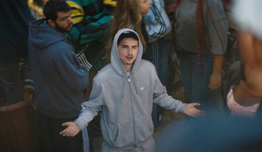 Met een populair WK-spotje opent Adidas de score in het gevecht tussen de grote sportmerken