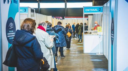 Slechts 3 procent afzeggingen in Gent voor eerste inentingen met AstraZeneca bij 85-plussers