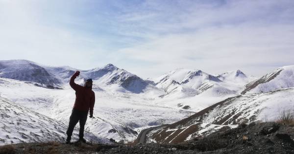 Sjarel verlegt einddoel fietsttocht van Beijing naar Singapore