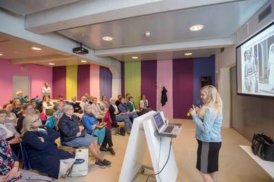 De kledingkast van Máxima telt zeker 860 sets, weet kenner Josine