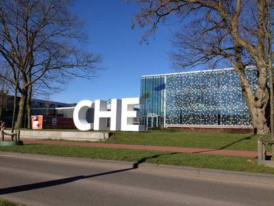 Plastic bordjes worden op Christelijke Hogeschool Ede ingeruild voor duurzame optie