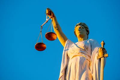 Drie jaar celstraf geëist voor van ontucht verdachte Rhenense tantramasseur