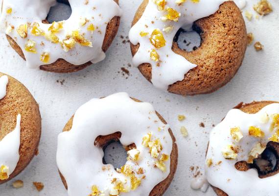 Mmm... maak zelf deze mini-donuts met notenkaramel