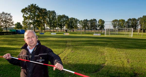 Vandalen teisteren DSS'14: twee velden onbespeelbaar | West - De Gelderlander