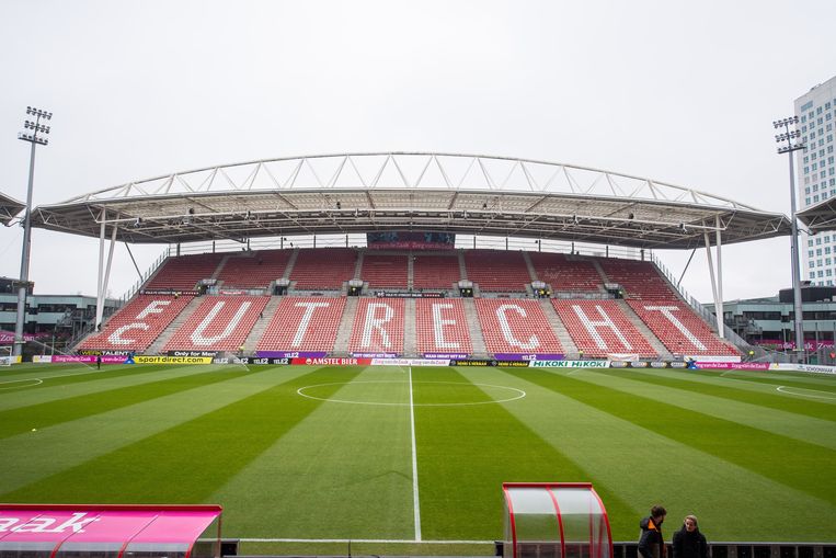 Knvb Schrapt Wedstrijden Zondag Utrecht Ajax Gaat Niet Door Het Parool