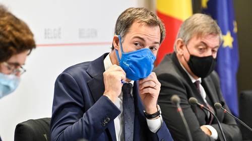 Midden februari weer naar de kapper? En komt er een reisverbod? Dit ligt op tafel van het Overlegcomité