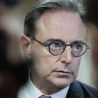 Bart De Wever blijft als politiek figuur redelijk onveranderlijk. Dat verklaart zijn succes