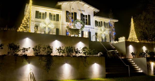 Twee volle dagen werk, maar dan heb je ook een fraai aangelichte Kerst