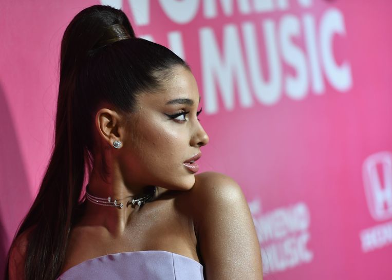 Ariana Grande Klaagt Modeketen Forever 21 Aan Celebrities