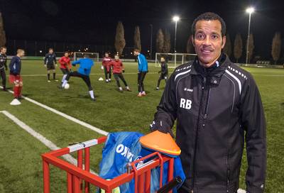 Het ‘Nederlands elftal’ uit Malden helpt de kansarme jeugd van Curaçao