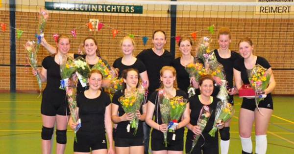 Volleybaldames Heeten Sportief kampioen | Raalte - De Stentor