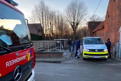 Vermiste vrouw (74) door wandelaars dood aangetroffen in Molenbeek nabij kruispunt Vijfhuizen