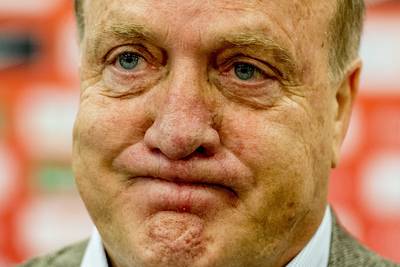 'Gullit mag alleen filmen als we WK halen'