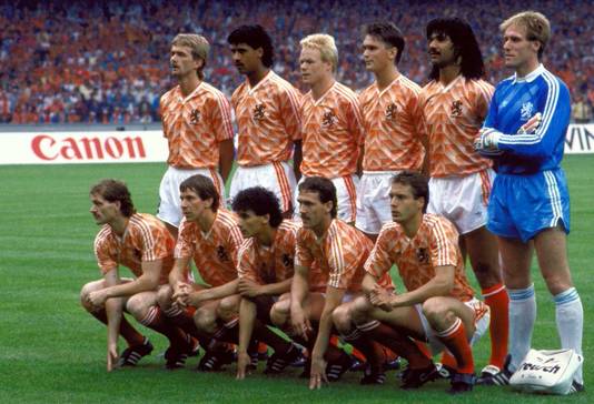 Wat Ronald Met Mijn Shirt Deed Was Niet Goed Maar Ik Heb T Hem Vergeven Nederlands Voetbal Ad Nl