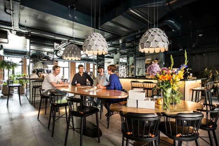 Restaurant The Birdhouse Het Parool