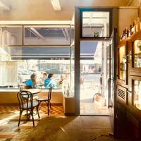 Van doorgangsweg naar hippe plek: de Kronenburgstraat in Antwerpen