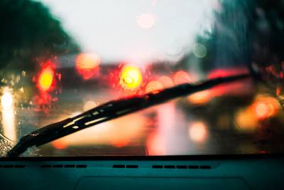 Lange file bij Arnhem door spoedreparatie A12