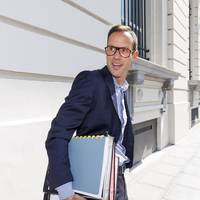 ‘Beenders verweet me paniekzaaierij’: hoe de alarmsignalen rond asbestzand maanden werden genegeerd