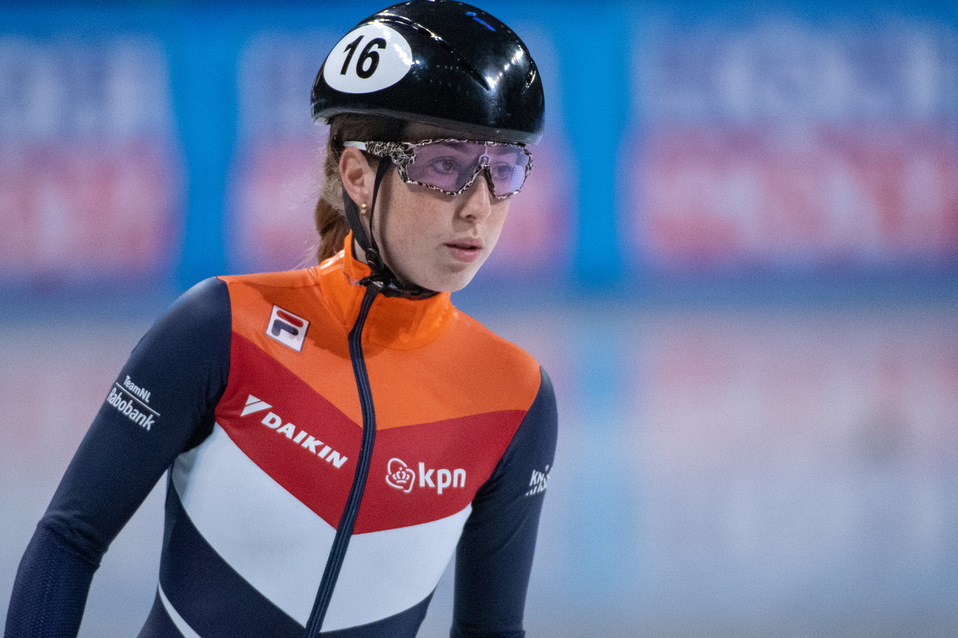 Toestand shorttrackster Van Ruijven blijft kritiek | Foto ...