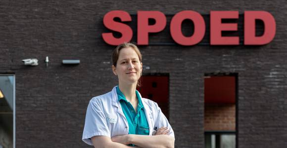 CORONA SHEROES: Cathelijne Lyphout is urgentie-arts: “Ik vrees dat de stilte voor de storm voorbij is …”