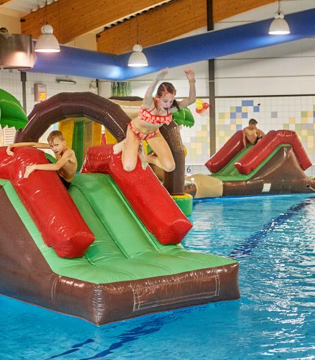 Golfbad Oss Weer Open Voor Iedereen En Je Mag Gewoon Van De Glijbaan Oss E O Bd Nl