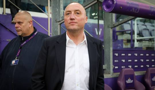 Groep rond Wouter Vandenhaute en Toby Alderweireld wil voetbalclub Antwerp overnemen van Paul Gheysens