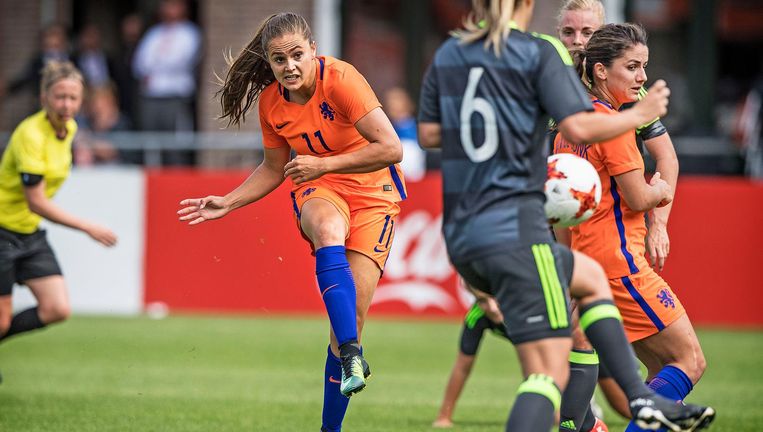 Lieke Martens Een Gevoelsdribbelaar Dartelend Op Intuitie De Volkskrant